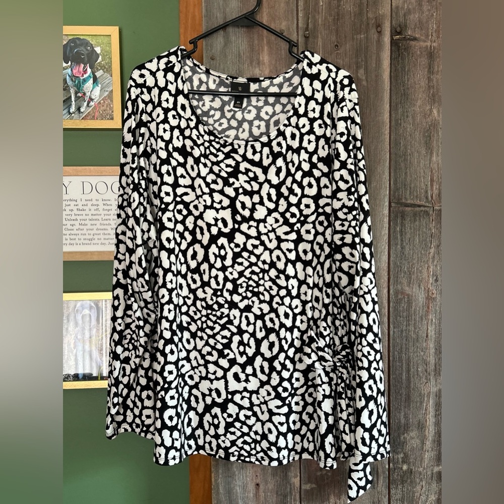 Worthington Black and White Cheetah Print Blouse